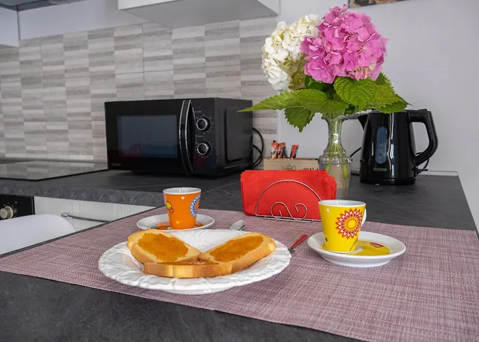 Roero Sunset 公寓 *